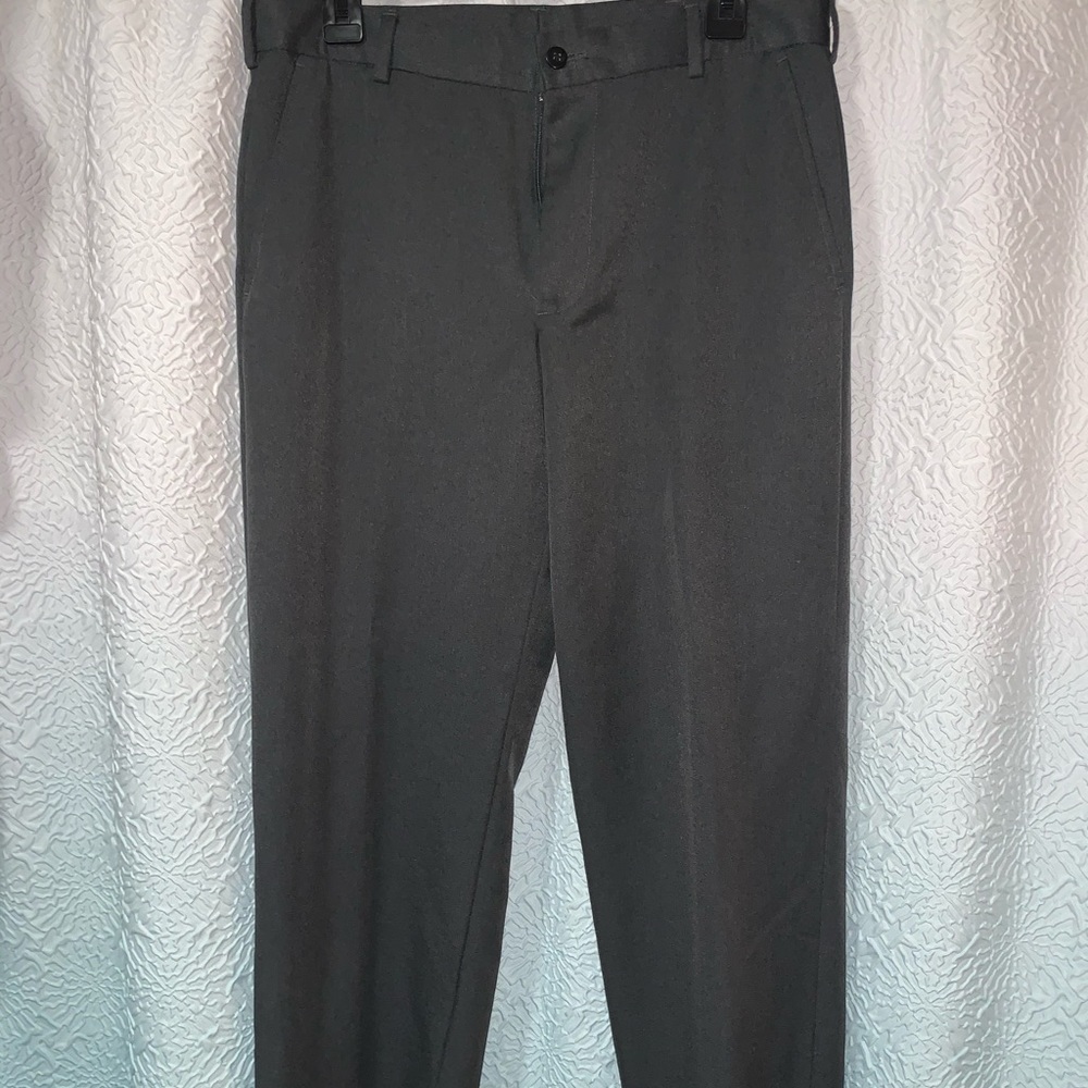 Van Heusen Classic Traveler Dress Pant